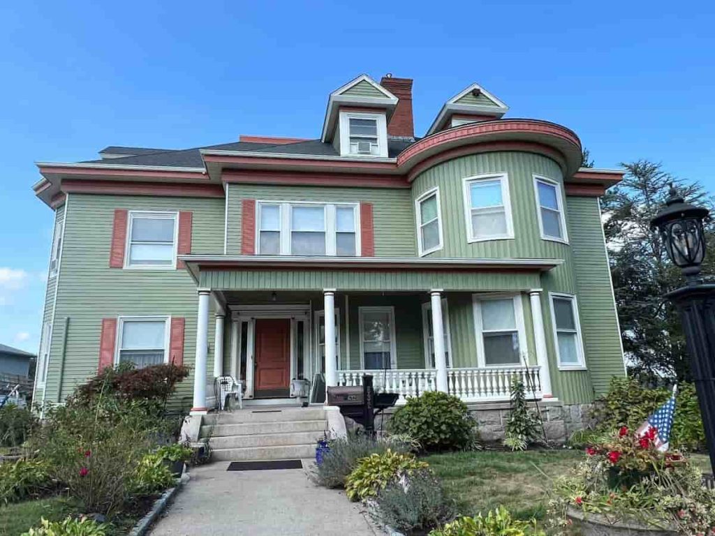 House Facade Painting Service